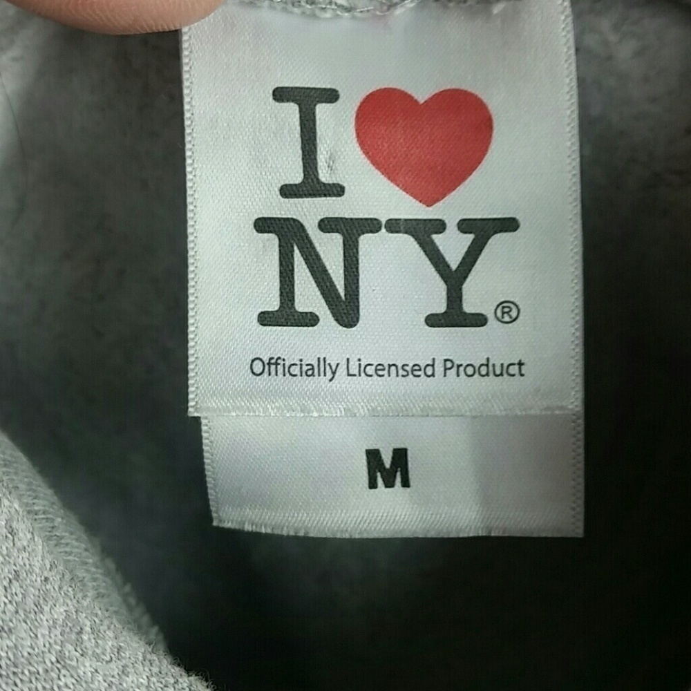 I LOVE NY l Pullover graphic hoodie M EUC - Picture 7 of 8